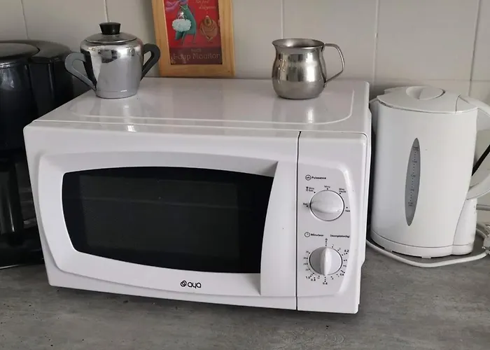 Appartamento T3 Rénové En Bord De Mer, Parking, Terrasse, Proche Et Commerces, Pour 6 Personnes - Fr-1-607-74 *